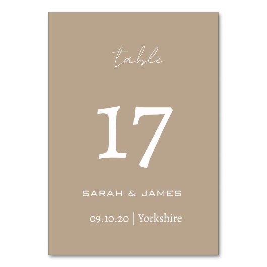 Minimalistische Taupe Script Wedding Personalisier Tischnummer (Rückseite)