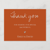 Minimalistische Terracotta Rost Hochzeit Liebe und Postkarte (Rückseite)