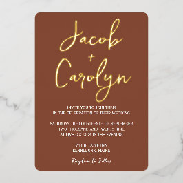 Minimalistische Terracotta- und Goldhochzeit Folieneinladung