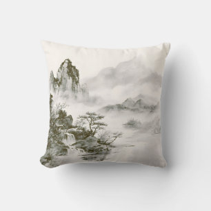 Minimalistische Tinten-Nebel-Zen-Berglandschaft Kissen