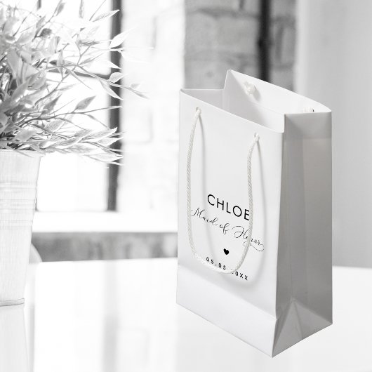 Minimalistische Trauzeugin für zartes Drehbuch und Kleine Geschenktüte