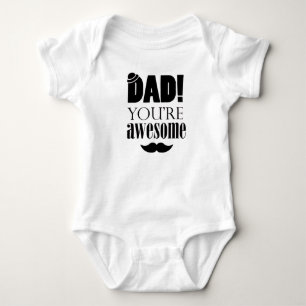 Minimalistische Typografie-Grafik zum Vatertag! Baby Strampler