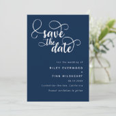 Minimalistische Typografie Save the Date Einladung (Stehend Vorderseite)