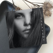 Minimalistische Typografie und Fotografie Beruflic Quadratische Visitenkarte