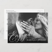 Minimalistische Verlobung für elegantes Skript-Fot Ankündigungspostkarte (Vorne/Hinten)