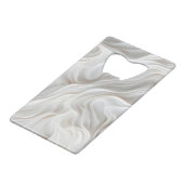 Minimalistische Wave aus weißem Marmor Elegant Mod Geldbeutel Flaschenöffner (Rückseite Schrägansicht)