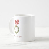 Minimalistische Weihnachtsgrün. Merry + Bright Kaffeetasse (Vorderseite Links)