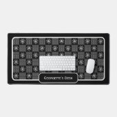 Minimalistische weiße Blume - auf Schwarz überprüf Schreibtischunterlage (Tastatur & Maus)