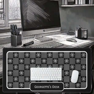 Minimalistische weiße Blume - auf Schwarz überprüf Schreibtischunterlage