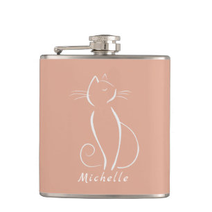 Minimalistische weiße Katze auf rosa Flasche mit  Flachmann