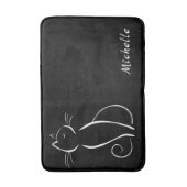 Minimalistische weiße Katze auf schwarzem Namen Badematte (Vorderseite Vertikal)