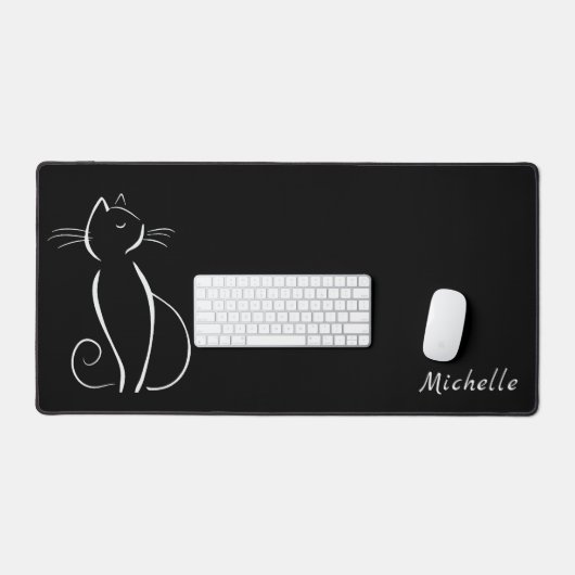 Minimalistische weiße Katze auf schwarzem Namen Schreibtischunterlage (Tastatur & Maus)