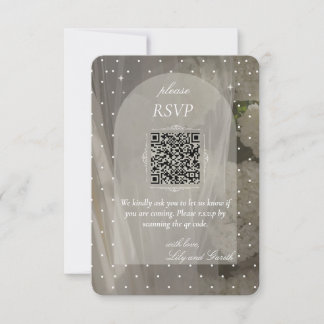 Minimalistische weiße Punkte Hochzeit RSVP QR Code Karte