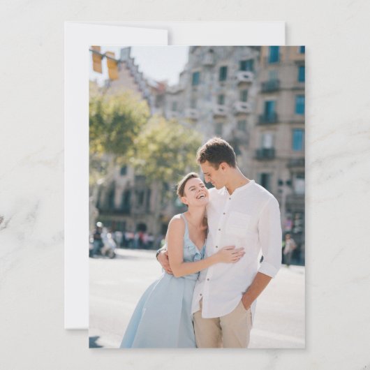 Minimalistische White Elegant Script Foto Hochzeit Save The Date (Rückseite)