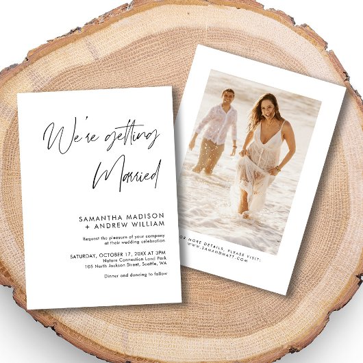 Minimalistische White Wedding Einladung für jeden