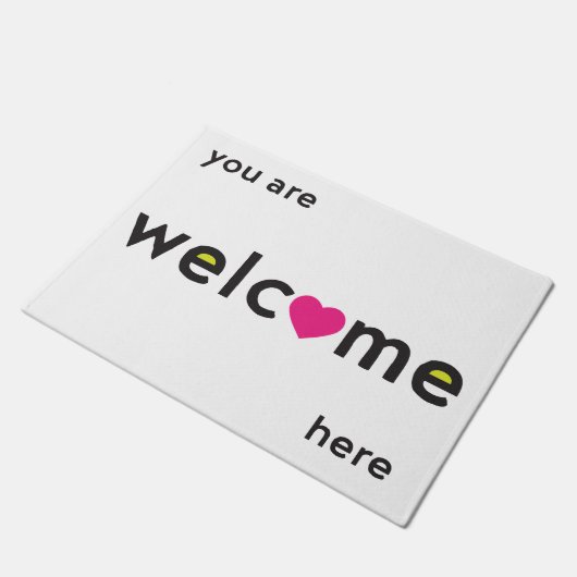 Minimalistische willkommene Matte (Schrägansicht)