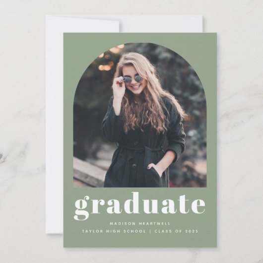 Minimalistischer 2-Foto Arch Sage Green Abschluss Ankündigung (Vorderseite)