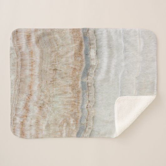 Minimalistischer, beige-weißer Marmor mit modernem Sherpadecke (Vorderseite (Horizontal))