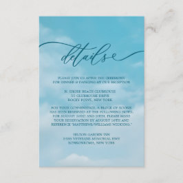 Minimalistischer blauer Himmel, einfach Liebe, läs Begleitkarte