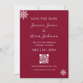 Minimalistischer Burgunder Red Winter Wedding QR C Save The Date (Vorderseite)