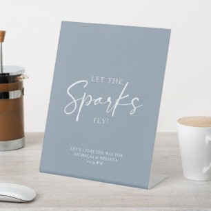 Minimalistischer Dusty Blue Wedding Sparkler Absen Sockelschild