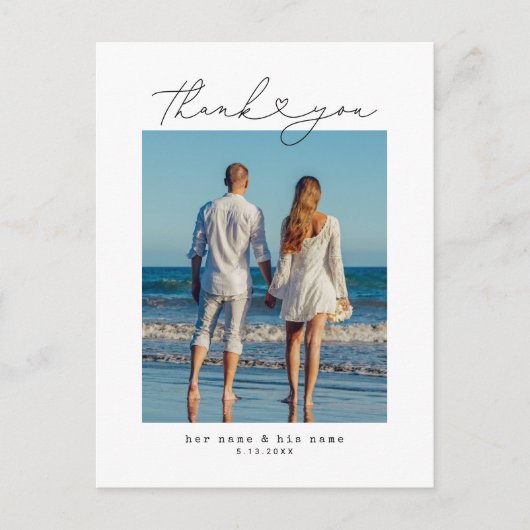 Minimalistischer einfacher Script-Herz-Hochzeitsti Postkarte (Vorderseite)