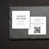 Minimalistischer, einfacher weißer QR-Code Quadratische Visitenkarte