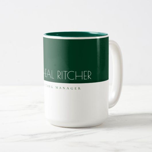 Minimalistischer Emerald Green Custom Monogram Nam Zweifarbige Tasse (VorderseiteRechts)