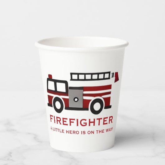 Minimalistischer Feuerwehrmann "Little Hero" Kinde Pappbecher (Vorderseite)