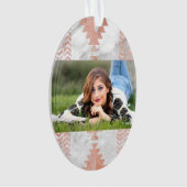 Minimalistischer geometrischer Rose aus weißem Azt Ornament (Vorderseite)