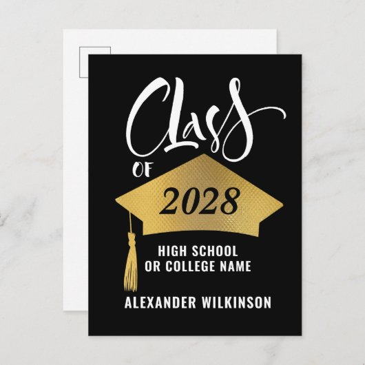 Minimalistischer Gold Grad Cap Stilvoller Script-A Ankündigungspostkarte (Vorne/Hinten)