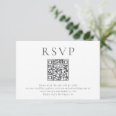 Minimalistischer Grautext QR Code Hochzeit RSVP Karte (Stehend Vorderseite)