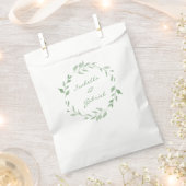 Minimalistischer grüner Kranz Personalisiert Geschenktütchen (Ausgeschnitten)