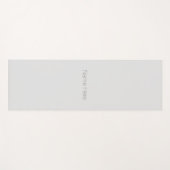 Minimalistischer hellgrauer individuelle Name Mono Yogamatte (Vorderseite (Horizontal))