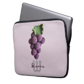 Minimalistischer Lila Oma Chic Crochet Name Laptopschutzhülle (Vorderseite Links)