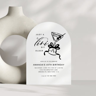 Minimalistischer Martini Chic Schwarz Weiß Geburts Einladung
