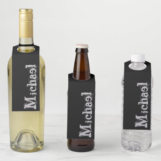 Minimalistischer moderner Monogrammname Schwarz-we Flaschenanhänger (Beispiel)