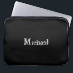 Minimalistischer moderner Monogrammname Schwarz-we Laptopschutzhülle<br><div class="desc">Minimalistischer moderner Monogrammname Schwarz-weiß. Anpassbarer individuelle Name in schwarzer Farbe.</div>