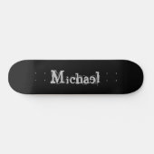 Minimalistischer moderner Monogrammname Schwarz-we Skateboard (Horizontal)