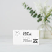 Minimalistischer Monogramm Beruflicher QR-Code Visitenkarte (Stehend Vorderseite)