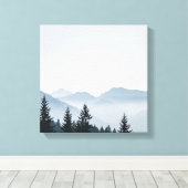 Minimalistischer nebliger Bergwald Leinwanddruck (Insitu (Holzboden))