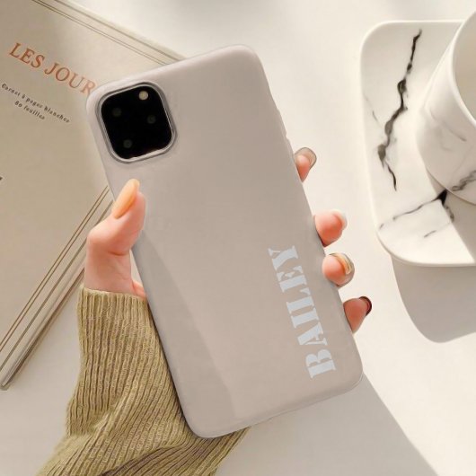 Minimalistischer neutraler Beige-Individuelle Name Case-Mate iPhone Hülle
