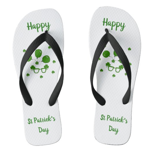 Minimalistischer Niedlicher Happy St Patrick's Day Badesandalen (Fußbett)
