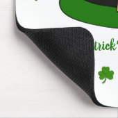 Minimalistischer Niedlicher Happy St Patrick's Day Mousepad (Ecke)