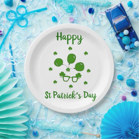 Minimalistischer Niedlicher Happy St Patrick's Day Pappteller (Party)