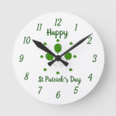 Minimalistischer Niedlicher Happy St Patrick's Day Runde Wanduhr (Vorderseite)