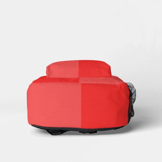 Minimalistischer Pastellroter Rucksack mit individ (Unterseite)