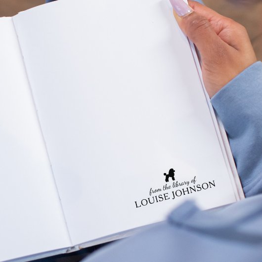 Minimalistischer Poodle Hund aus der Bibliothek, B Gummistempel