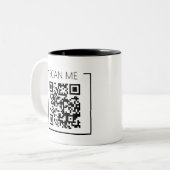 Minimalistischer QR-Code-Scan-Me-Geschäft Zweifarbige Tasse (Vorderseite Links)