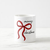 Minimalistischer roter Schleifenbogen Frohe Weihna Kaffeetasse (Mittel)